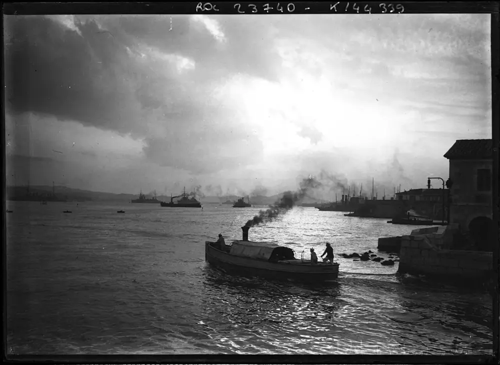 28-7(i.e.9)-12, Toulon, coucher de soleil - btv1b6921583q