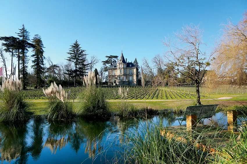 Chateau de Carcès : découverte du joyau médiéval du Var en 2025