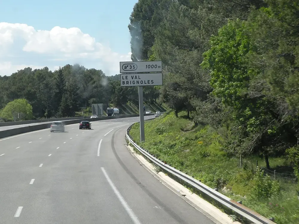 Exit sign n°35 (Le Val, Brignoles)