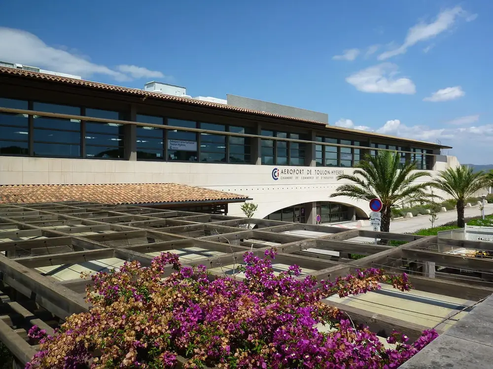 Main Building Aéroport de Toulon-Hyères