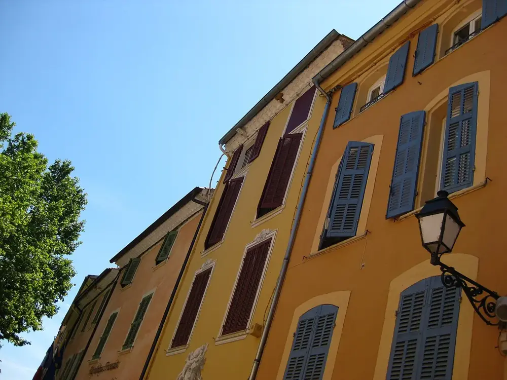 Carcès - Rue du Maréchal Foch